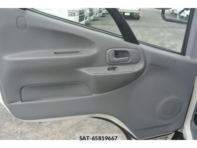 Toyota TOYOACE 2018-04 793422-23