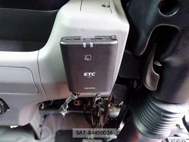 Toyota TOYOACE 2019-04 1587490-13