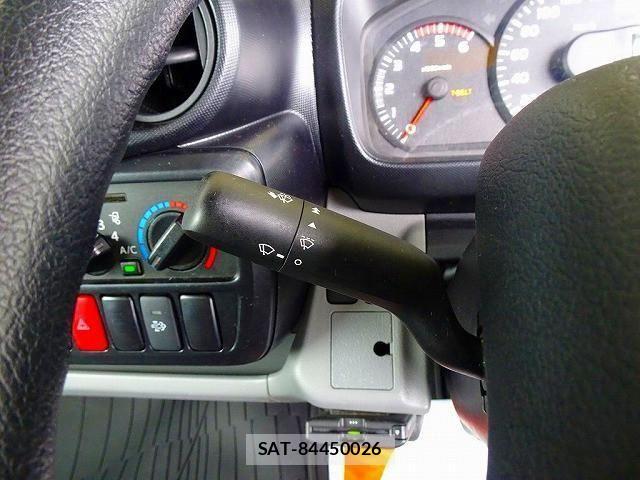 Toyota TOYOACE 2019-04 1587490-18