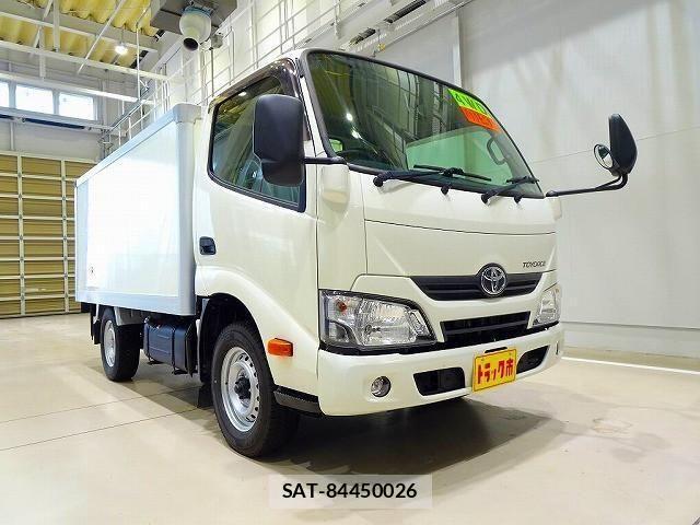 Toyota TOYOACE 2019-04 1587490-1