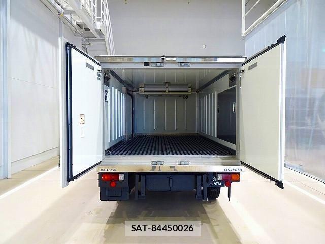 Toyota TOYOACE 2019-04 1587490-20