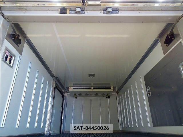 Toyota TOYOACE 2019-04 1587490-23
