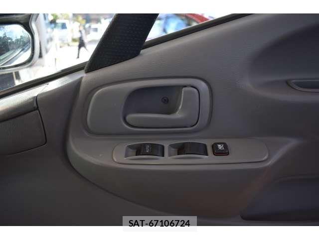 Toyota TOYOACE 2015-09 1664784-9