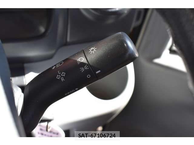 Toyota TOYOACE 2015-09 1664784-12