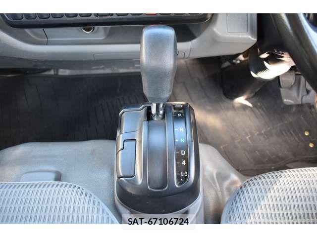 Toyota TOYOACE 2015-09 1664784-2