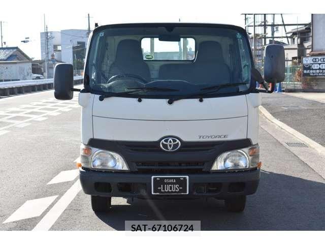 Toyota TOYOACE 2015-09 1664784-3