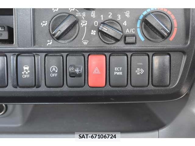 Toyota TOYOACE 2015-09 1664784-7