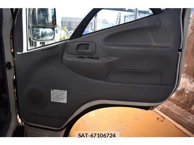 Toyota TOYOACE 2015-09 1664784-8