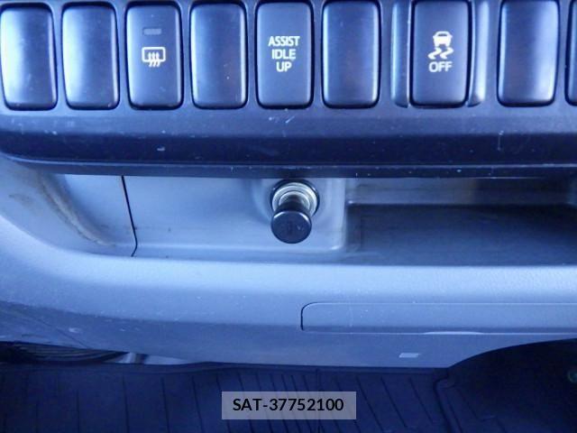 Toyota TOYOACE 2016-05 1746476-23