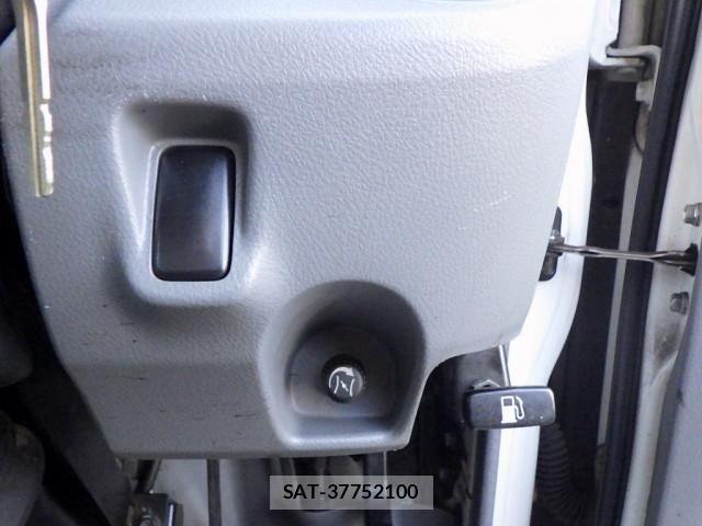 Toyota TOYOACE 2016-05 1746476-26