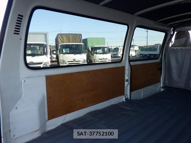 Toyota TOYOACE 2016-05 1746476-7