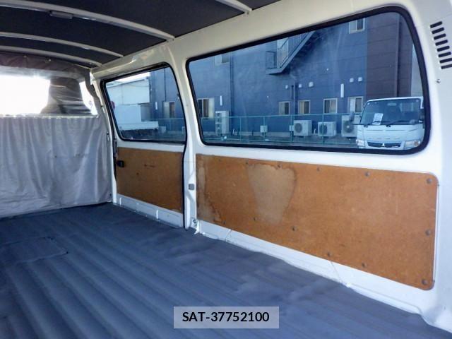 Toyota TOYOACE 2016-05 1746476-8