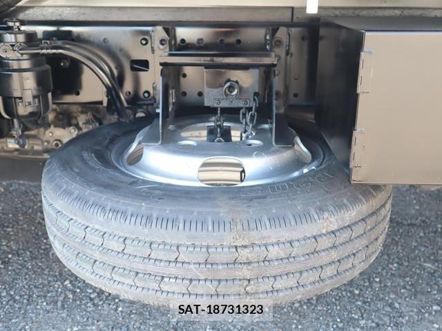 Toyota TOYOACE 2017-10 1746441-22