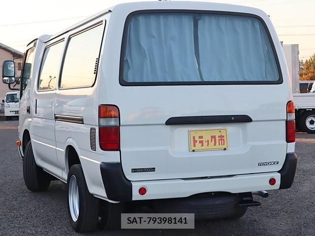 Toyota TOYOACE 2016-05 1746465-6