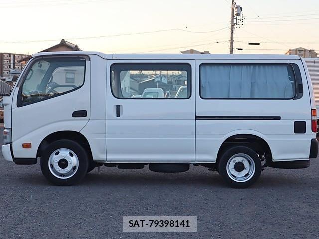Toyota TOYOACE 2016-05 1746465-8