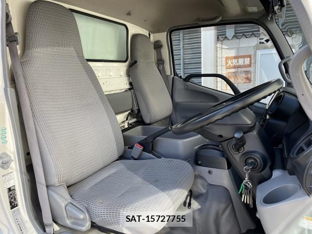 Toyota TOYOACE 2013-09 1746454-13