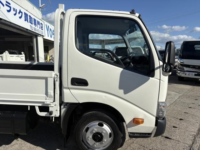 Toyota TOYOACE 2018-11 2197827-17