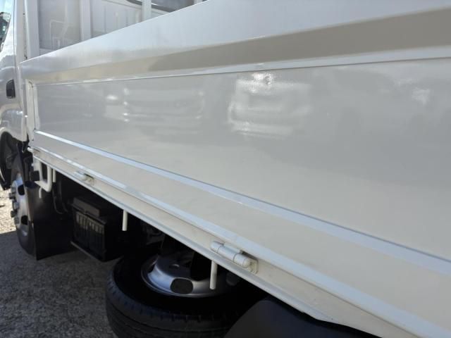 Toyota TOYOACE 2018-11 2197827-25