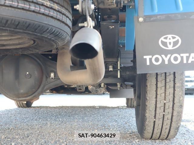 Toyota TOYOACE 2016-09 2317517-26