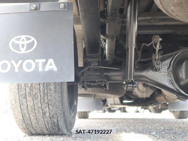 Toyota TOYOACE 2014-02 2317518-27