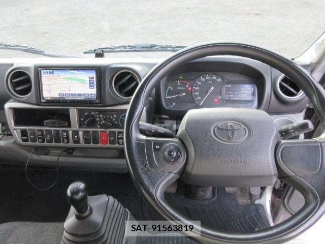 Toyota TOYOACE 2020-01 2317516-12