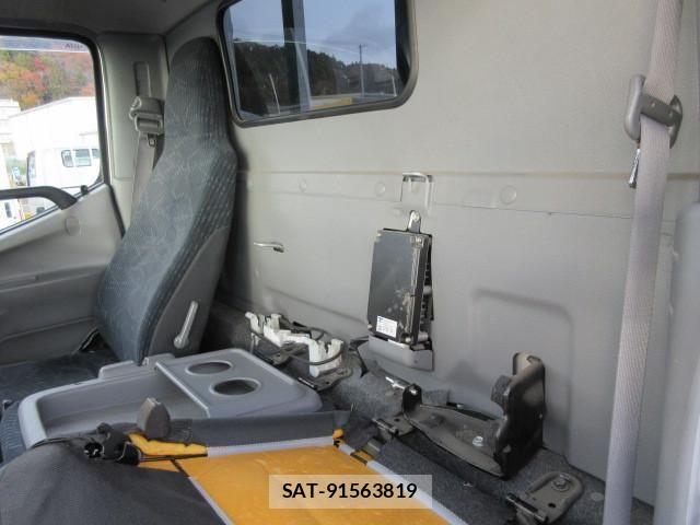 Toyota TOYOACE 2020-01 2317516-20