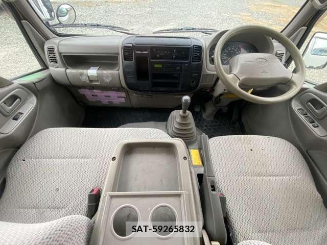 Toyota TOYOACE 2004-09 3389740-2