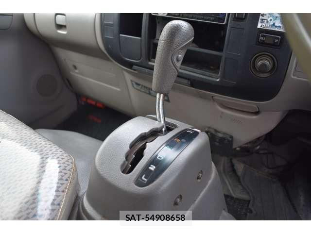 Toyota TOYOACE 2005-01 3415332-4