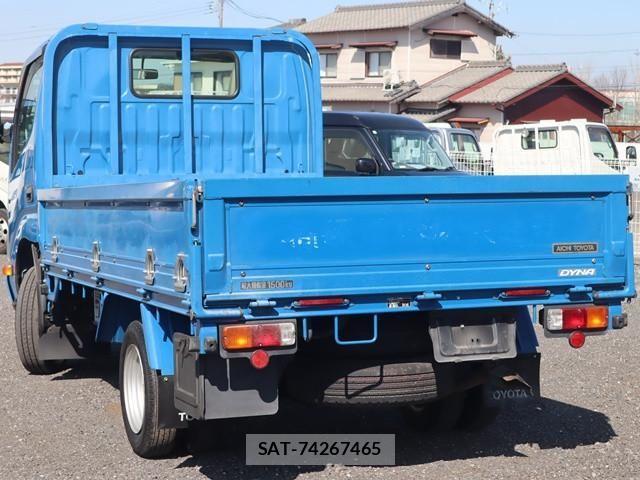 Toyota TOYOACE 2015-05 3778637-2