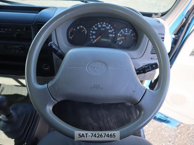 Toyota TOYOACE 2015-05 3778637-3