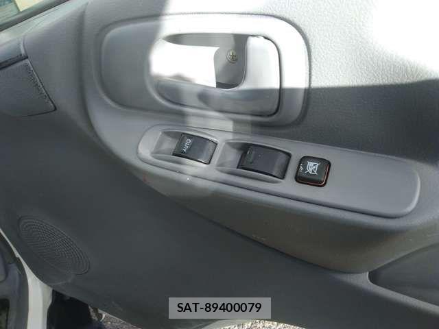 Toyota TOYOACE 2015-08 3778639-19