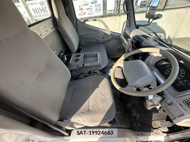Toyota TOYOACE 2009-12 4111885-11