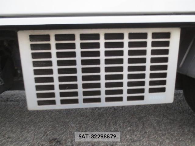 Toyota TOYOACE 2018-03 4758795-11