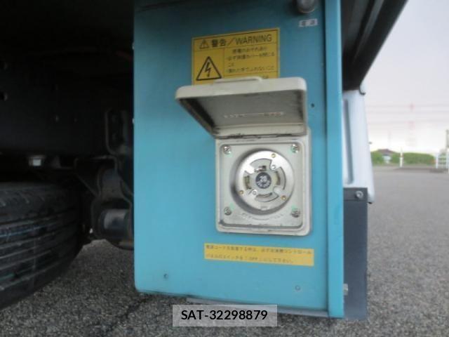 Toyota TOYOACE 2018-03 4758795-13