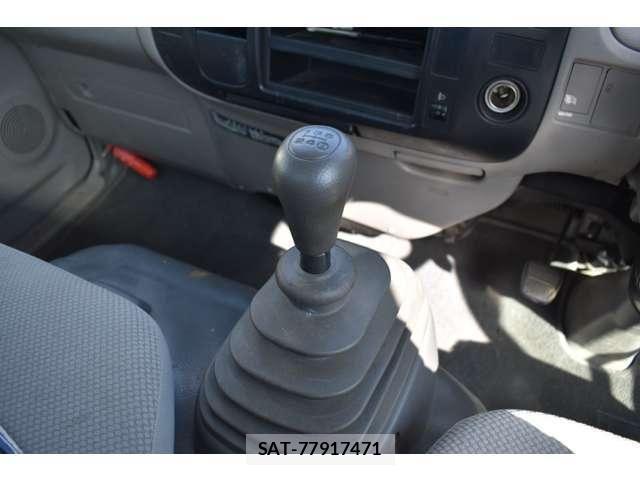 Toyota TOYOACE 2008-10 4758798-15