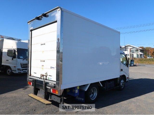 Toyota TOYOACE 2014-07 4991189-1