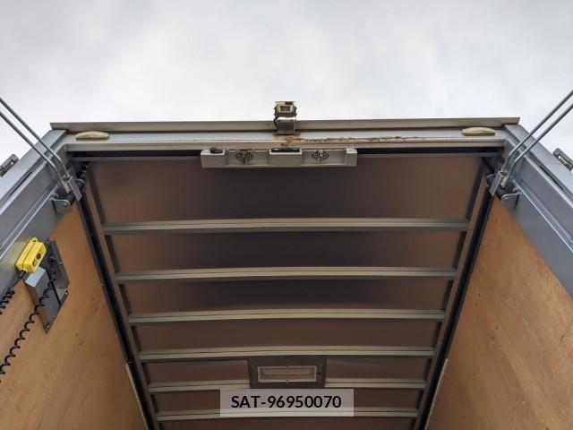 Toyota TOYOACE 2019-04 5881136-12