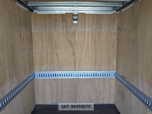 Toyota TOYOACE 2019-04 5881136-15