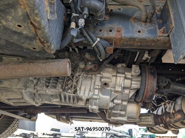 Toyota TOYOACE 2019-04 5881136-18
