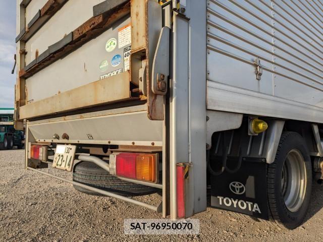 Toyota TOYOACE 2019-04 5881136-5