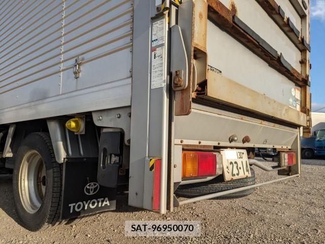 Toyota TOYOACE 2019-04 5881136-6