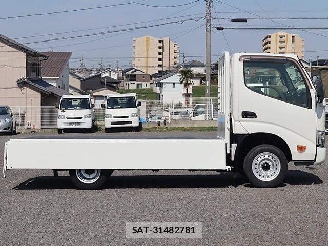 Toyota TOYOACE 2019-03 5881114-9
