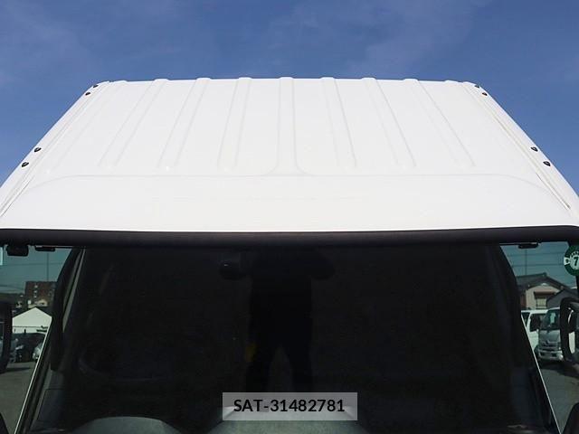 Toyota TOYOACE 2019-03 5881114-13