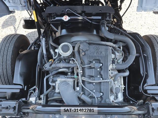 Toyota TOYOACE 2019-03 5881114-14