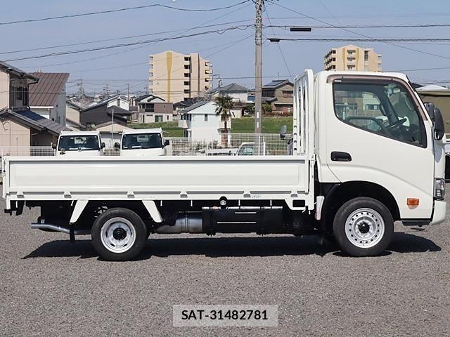 Toyota TOYOACE 2019-03 5881114-7