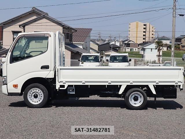 Toyota TOYOACE 2019-03 5881114-8