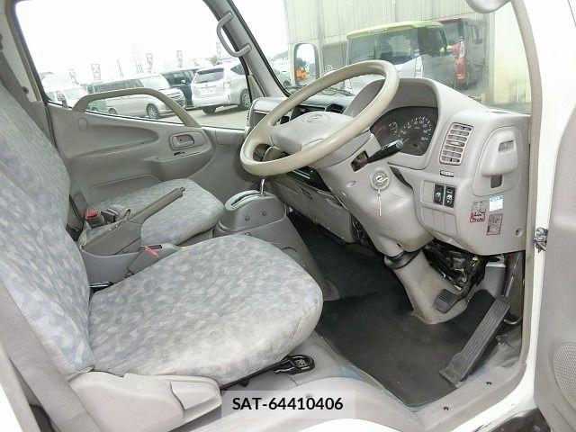 Toyota TOYOACE 2005-11 5881137-2