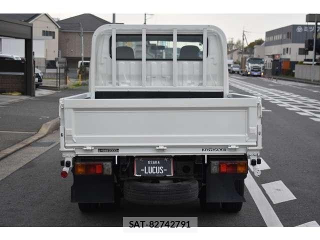 Toyota TOYOACE 2014-04 5881101-10