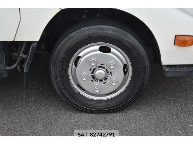 Toyota TOYOACE 2014-04 5881101-19