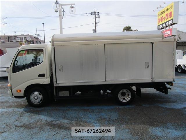 Toyota TOYOACE 2013-04 5881127-3